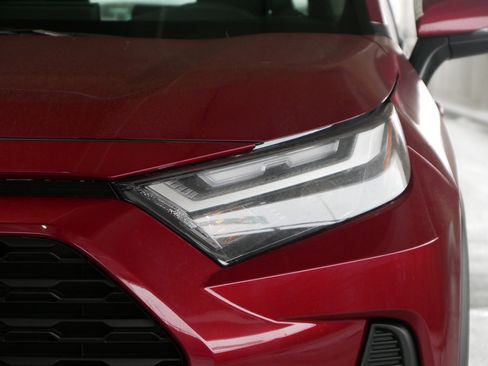 New 2025 Toyota RAV4 XLE image 5