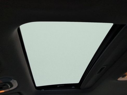 Certified 2025 Hyundai Elantra SEL FWD image 15