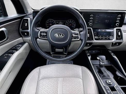 Used 2021 Kia Sorento EX image 7