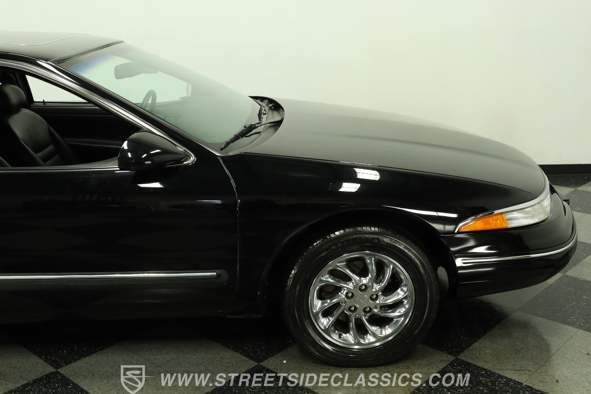 Used 1996 Lincoln Mark VIII RWD image 29