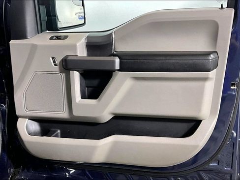 Used 2020 Ford F150 XLT w/ Equipment Group 302A Luxury AWD/4WD image 19