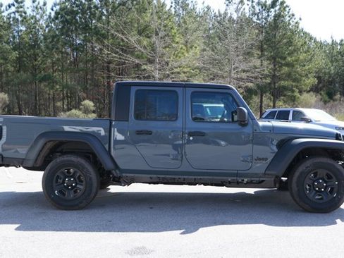 New 2026 Jeep Gladiator Sport image 4