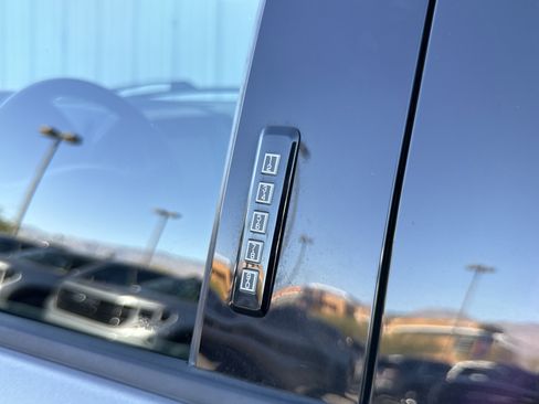 Used 2017 Ford F150 XLT w/ Equipment Group 302A Luxury image 13