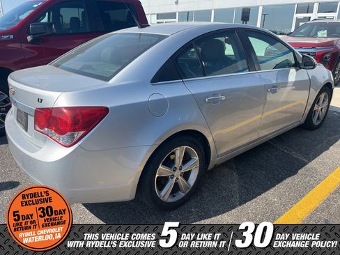 Used 2012 Chevrolet Cruze LT image 2