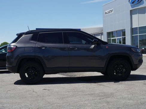 Used 2024 Jeep Compass Trailhawk AWD/4WD image 9