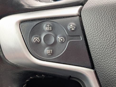 Used 2017 GMC Canyon SLT w/ Driver Alert Package AWD/4WD image 16