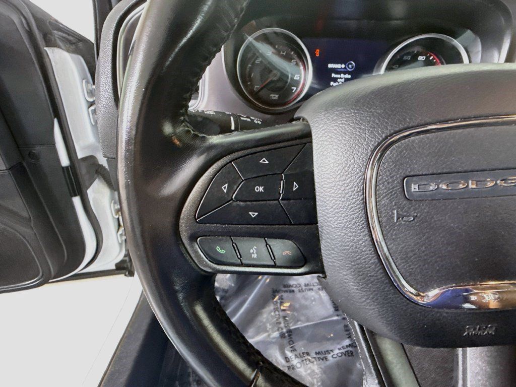 Used 2022 Dodge Charger SXT RWD image 10