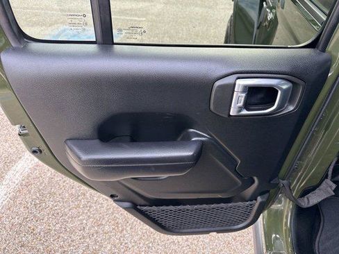 Certified 2021 Jeep Wrangler Unlimited Rubicon image 38