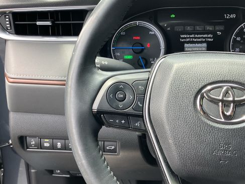 Used 2021 Toyota Venza Limited AWD/4WD image 21