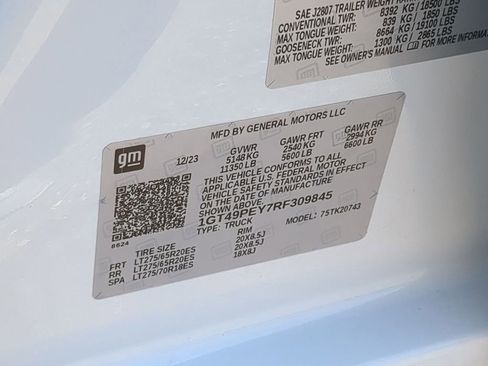 Used 2024 GMC Sierra 2500 AT4 w/ AT4 Premium Plus Package AWD/4WD image 39