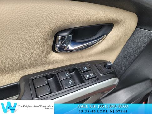 Used 2019 Nissan Titan SL AWD/4WD image 14