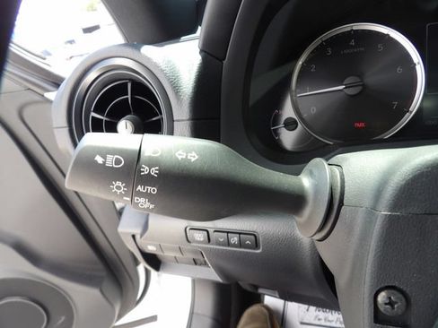 Used 2024 Lexus IS 300 F Sport RWD image 29