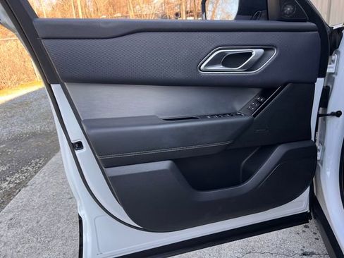 Used 2021 Land Rover Range Rover Velar R-Dynamic S image 9