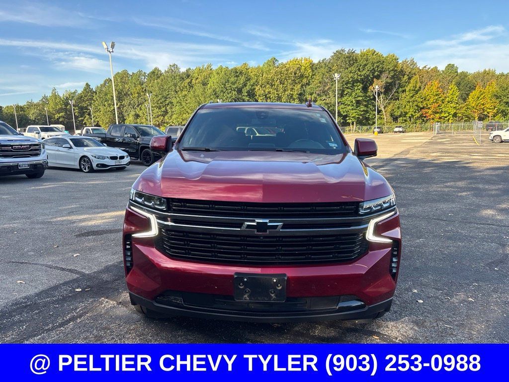 Used 2022 Chevrolet Tahoe RST w/ Luxury Package RWD image 2