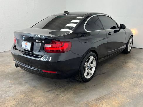 Used 2017 BMW 230i Coupe RWD image 4