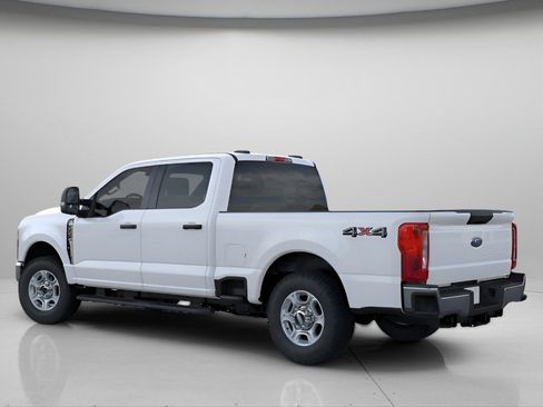 New 2026 Ford F250 XLT image 4