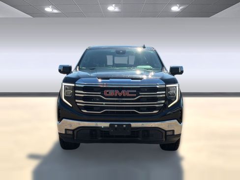 Used 2023 GMC Sierra 1500 SLT w/ SLT Premium Plus Package AWD/4WD image 6