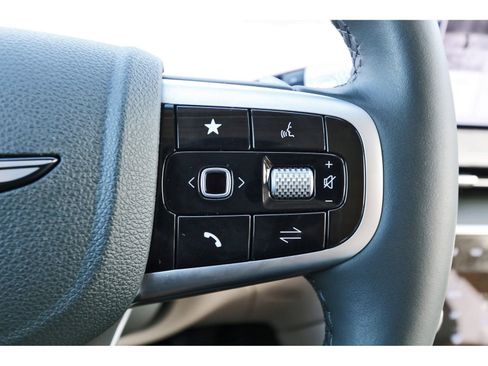 Used 2025 Genesis GV80 2.5T Advanced image 18