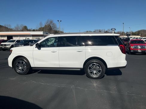 New 2026 Ford Expedition Max Active AWD/4WD image 8