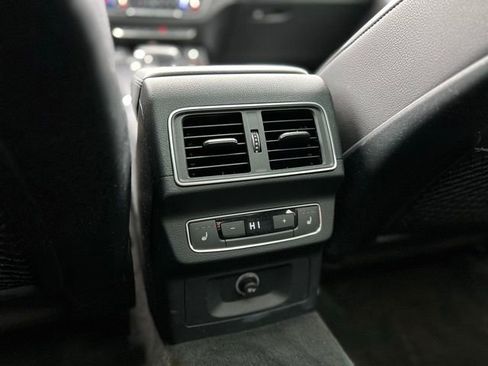 Used 2018 Audi Q5 2.0T Premium Plus w/ Premium Plus Package image 20