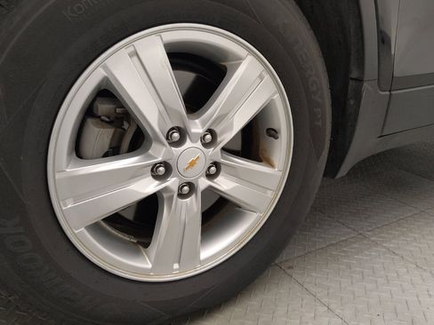 Used 2020 Chevrolet Trax LS w/ LPO, Cargo Package FWD image 31