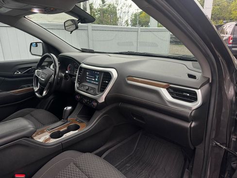 Used 2019 GMC Acadia SLE FWD image 32