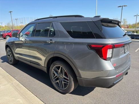 New 2026 Ford Explorer ST-Line AWD/4WD image 5