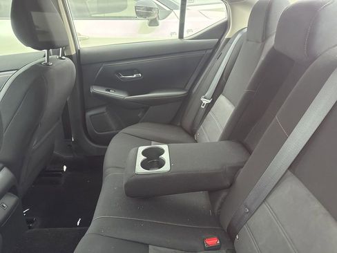 Used 2023 Nissan Sentra SR w/ Electronics Package image 6