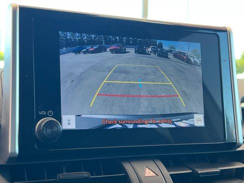 Used 2023 Toyota RAV4 XLE FWD image 21