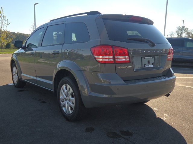 Used 2020 Dodge Journey SE w/ SE Popular Equipment Group FWD image 13