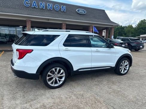 Certified 2023 Ford Explorer Platinum w/ Class IV Trailer Tow Package AWD/4WD image 5