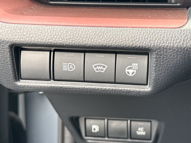 Used 2026 Toyota Prius Plug-In Hybrid FWD image 30