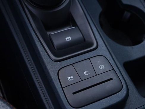 Certified 2023 Ford Maverick XLT w/ XLT Luxury Package image 16