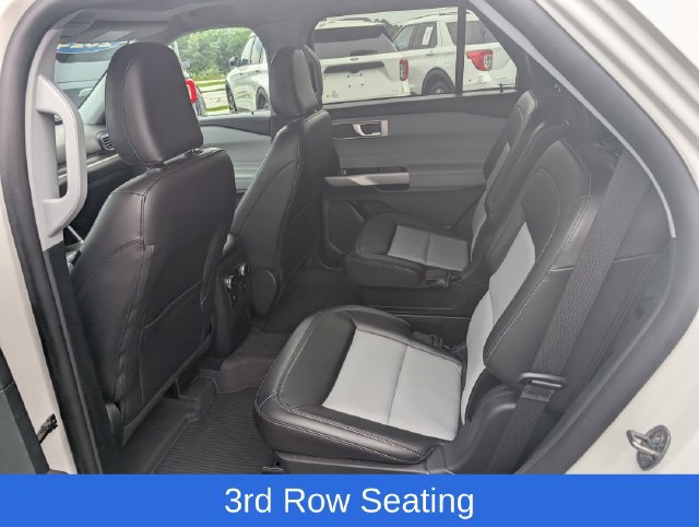 Used 2024 Ford Explorer XLT w/ Equipment Group 202A AWD/4WD image 10