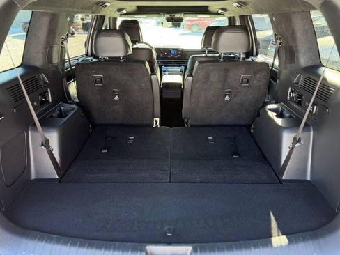 Used 2024 Hyundai Santa Fe Calligraphy image 6