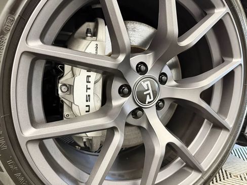 Used 2024 Ford Mustang GT RWD image 5