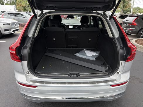 Certified 2023 Volvo XC60 B5 Plus w/ Protection Package Premier AWD/4WD image 34