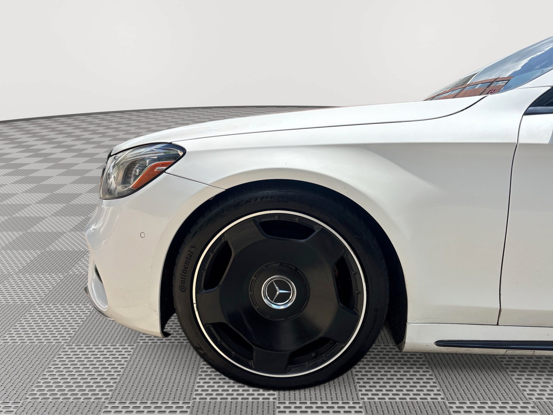 Used 2018 Mercedes-Benz S 560 4MATIC Sedan image 19