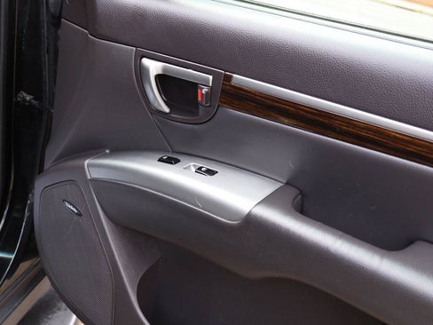Used 2011 Hyundai Santa Fe Limited w/ Navigation Pkg 4 FWD image 19