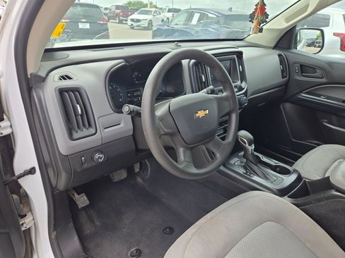 Used 2022 Chevrolet Colorado W/T image 10