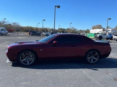 Used 2018 Dodge Challenger SRT Hellcat image 7