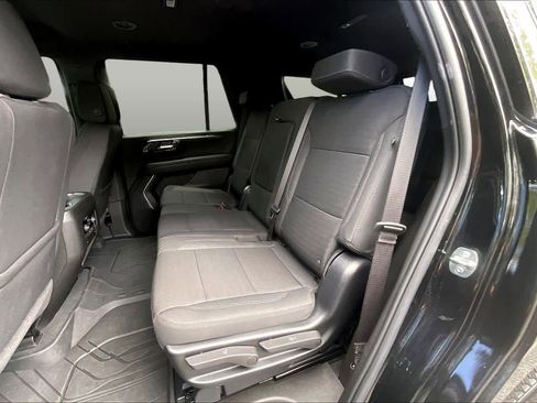 Used 2025 Chevrolet Tahoe LS RWD image 27
