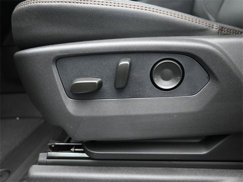 New 2026 GMC Sierra 2500 AT4 image 7