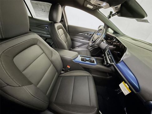 New 2026 Chevrolet Equinox EV LT image 21