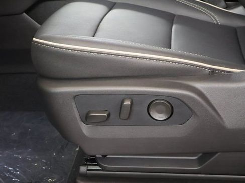 New 2026 Chevrolet Suburban Premier AWD/4WD image 13