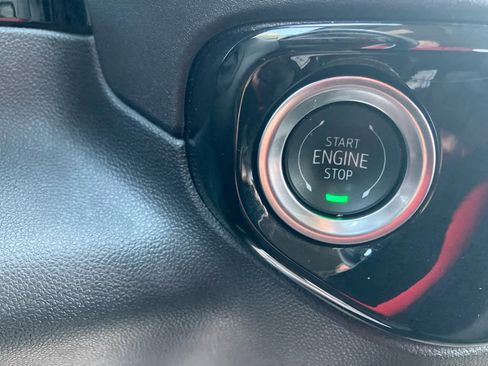 Used 2025 Chevrolet Silverado 1500 LT image 27