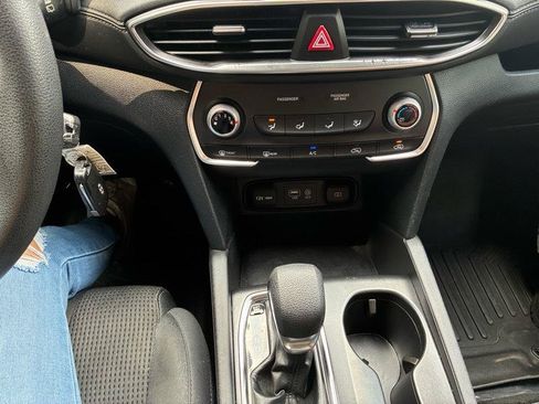 Used 2019 Hyundai Santa Fe SE AWD/4WD image 29