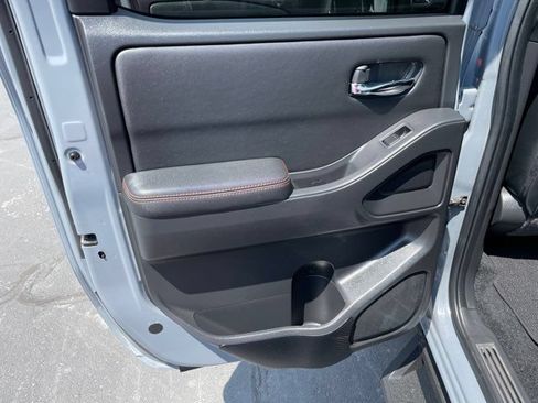 Used 2023 Nissan Frontier PRO-4X w/ Pro-4X Premium Package AWD/4WD image 16
