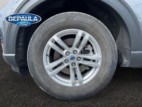 Used 2023 Ford Explorer XLT AWD/4WD image 18