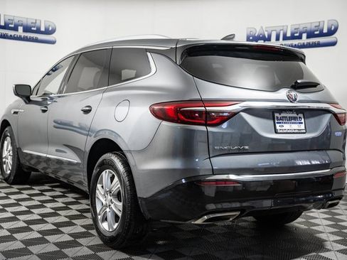 Used 2020 Buick Enclave Essence image 4